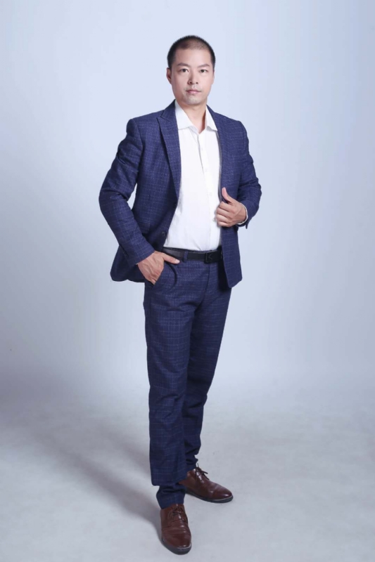 努力的青年的第一张照片--保定相亲服务中心