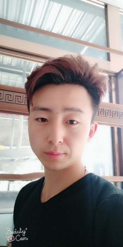 拼命微笑的第二张照片--保定相亲服务中心