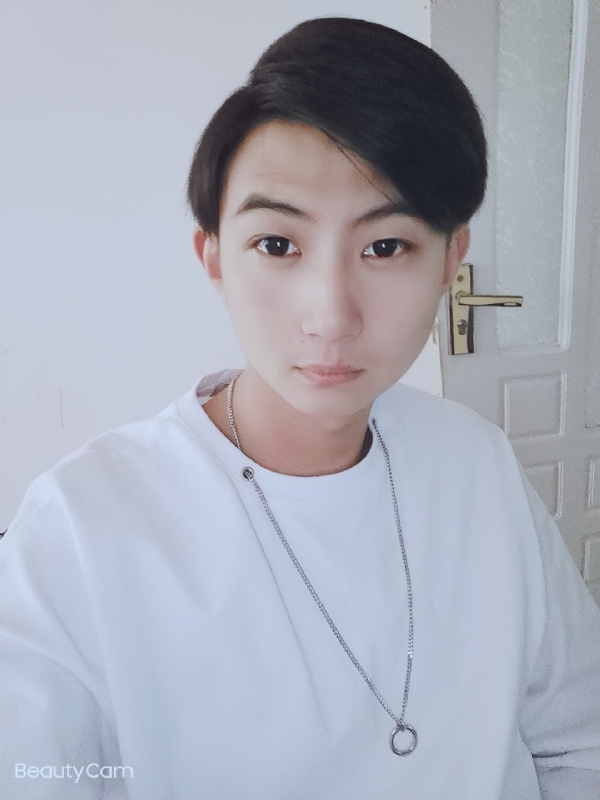 漠然的第五张照片--保定相亲服务中心