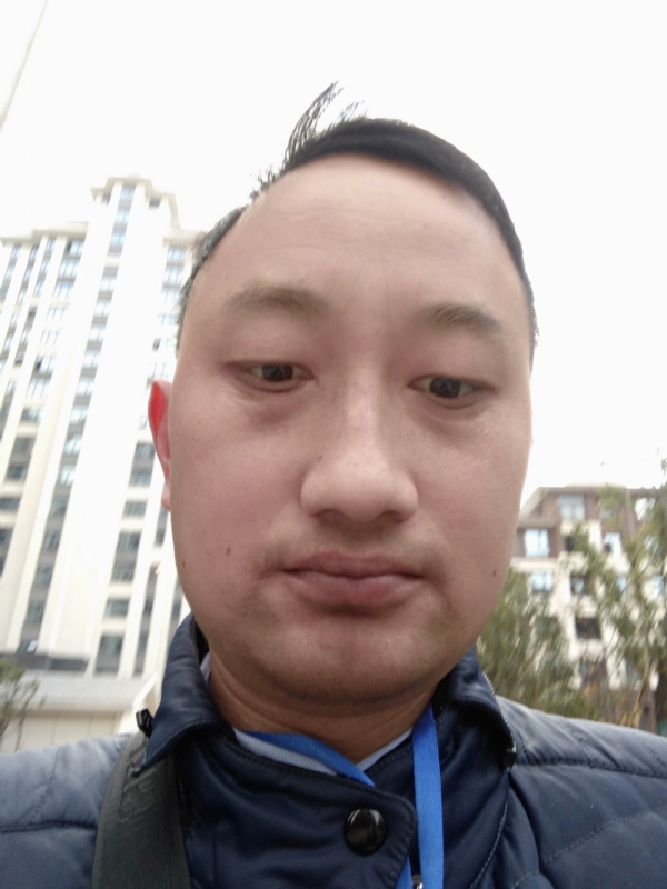 老男人的第一张照片--保定相亲服务中心