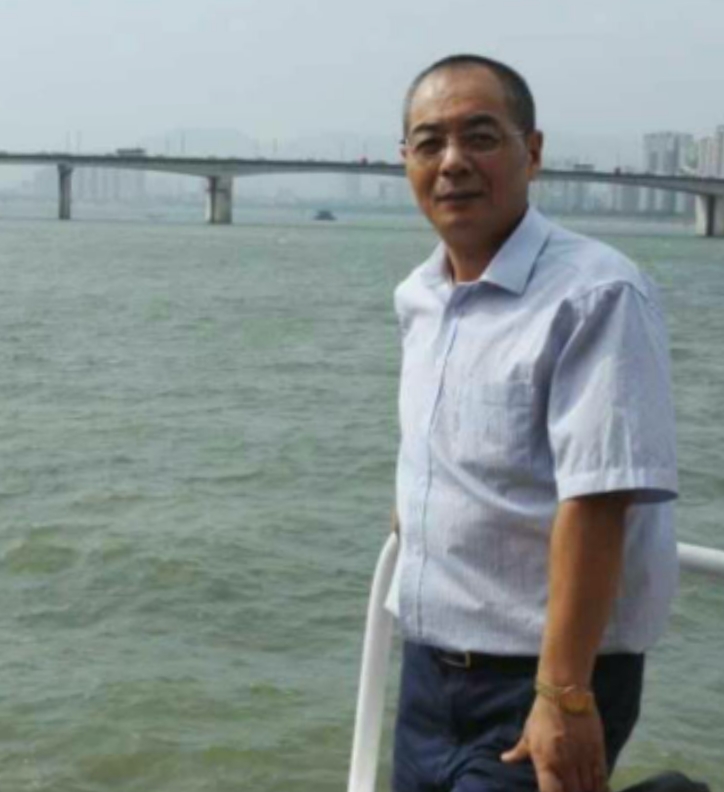 辛民的第二张照片--保定相亲服务中心