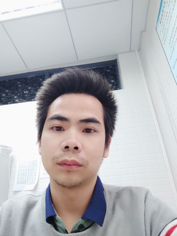 蓝先生的第一张照片--保定相亲服务中心