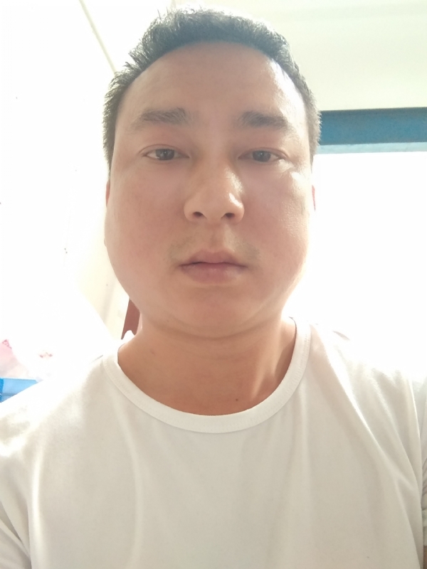 大叔的第一张照片--保定相亲服务中心