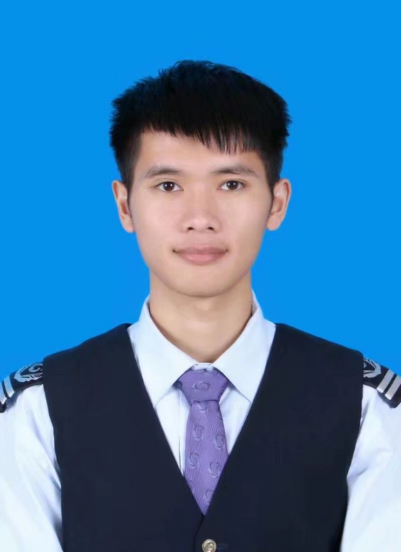 一头奔跑的熊的第一张照片--保定相亲服务中心