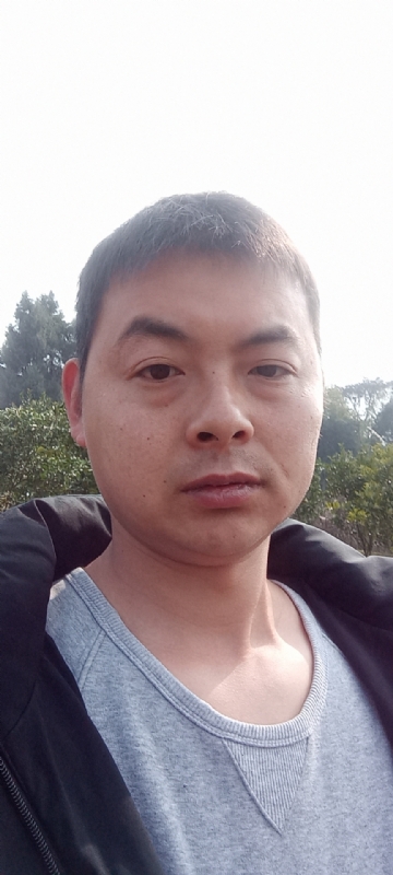 亲亲抱抱我爱你的第一张照片--保定相亲服务中心