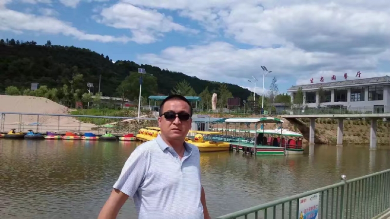 一三缺四的第一张照片--保定相亲服务中心