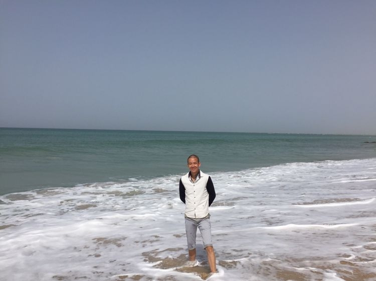 文字的忧伤的第一张照片--保定相亲服务中心