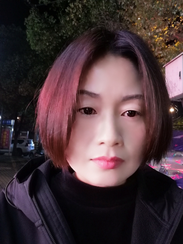 风中百合的第一张照片--保定相亲服务中心