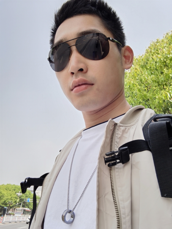 残花落陌,的第一张照片--保定相亲服务中心