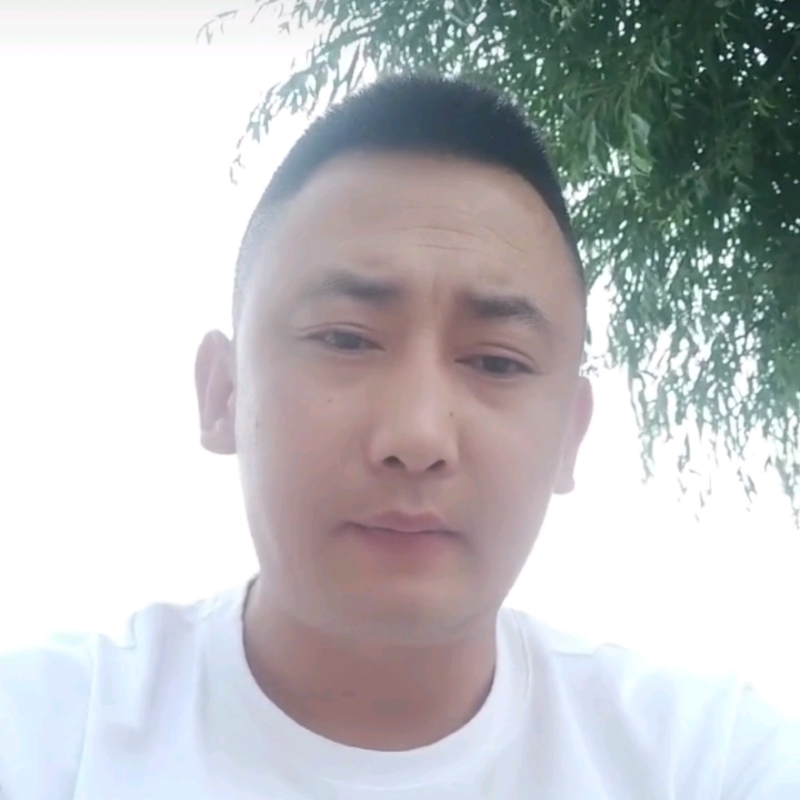 潇洒的第一张照片--保定相亲服务中心