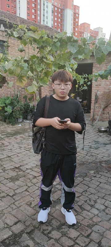 辛禹的第二张照片--保定相亲服务中心