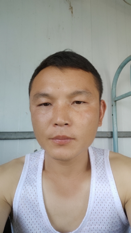 善良的人的第一张照片--保定相亲服务中心