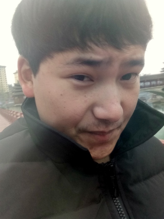 侗族青年作家超超的第二张照片--保定相亲服务中心