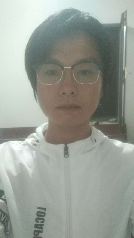 轻吻的第一张照片--保定相亲服务中心