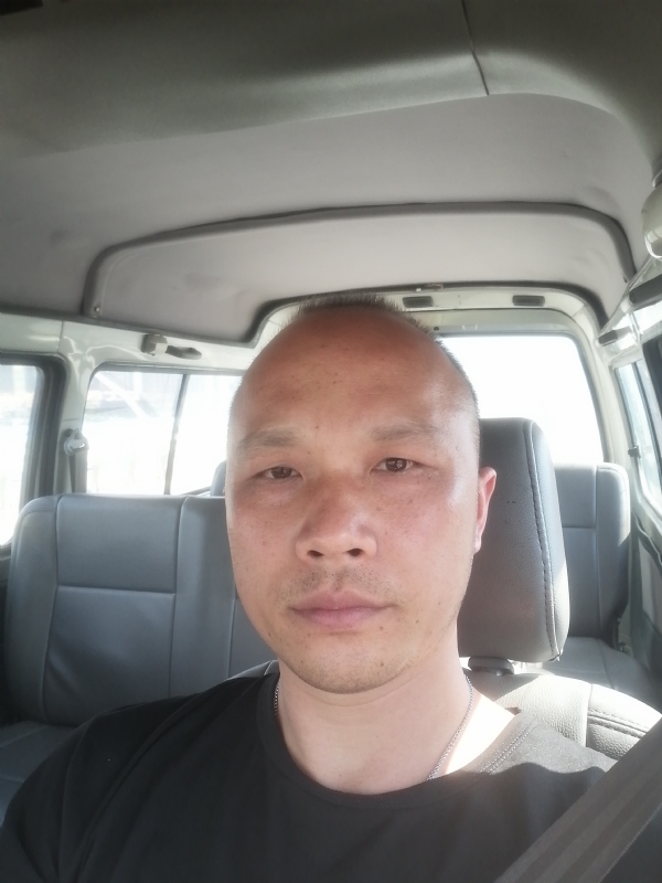 新旺丁的第一张照片--保定相亲服务中心