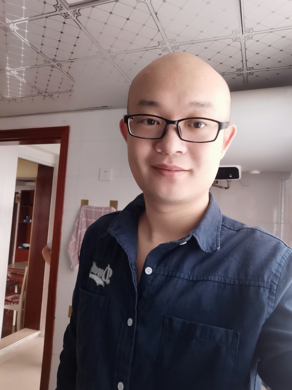 凝望远方的第一张照片--保定相亲服务中心