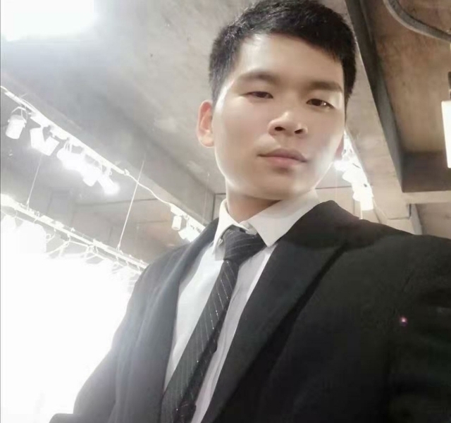 凌晨三点三分的第二张照片--保定相亲服务中心