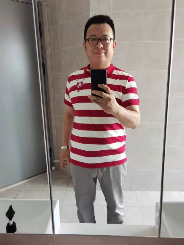 行走的打桩机的第一张照片--保定相亲服务中心