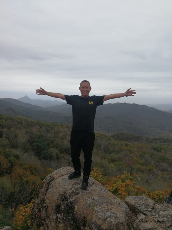 俗人的第一张照片--保定相亲服务中心