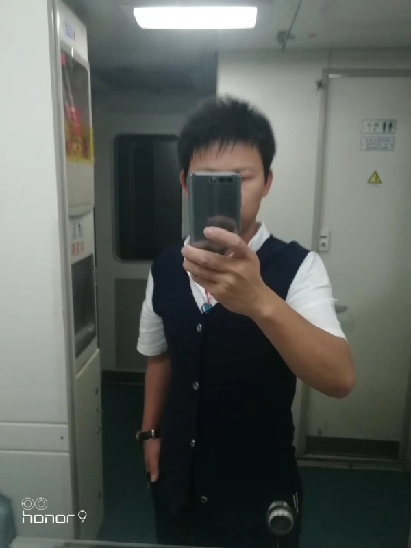 阳光下de幸福的第一张照片--保定相亲服务中心