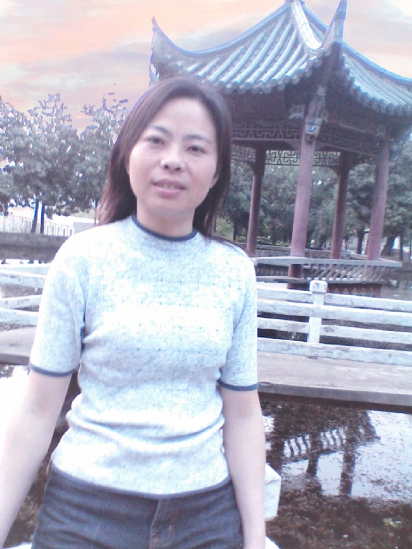 小草的第三张照片--保定相亲服务中心