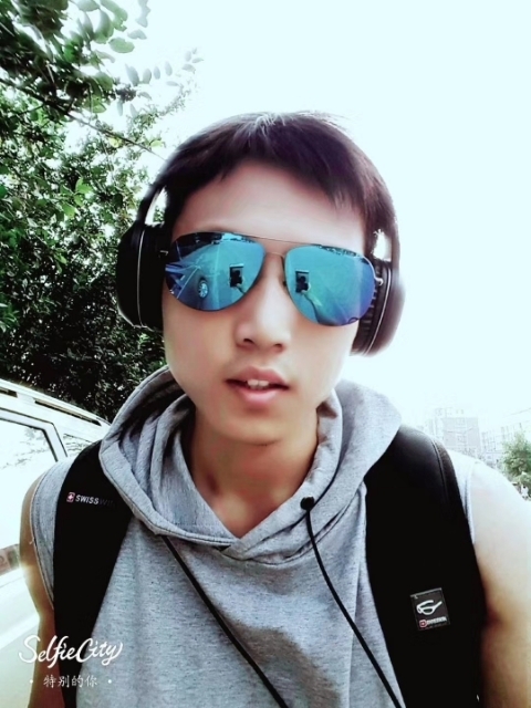 失意的人的第一张照片--保定相亲服务中心