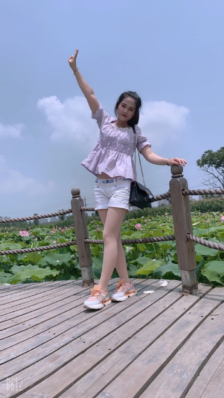 秋水伊人的第二张照片--保定相亲服务中心