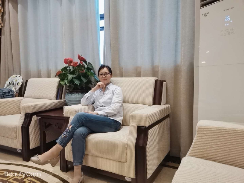 秋水伊人的第一张照片--保定相亲服务中心