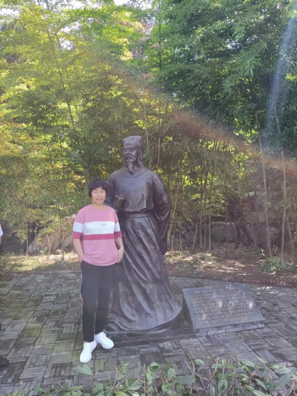 秋天的菊花的第一张照片--保定相亲服务中心