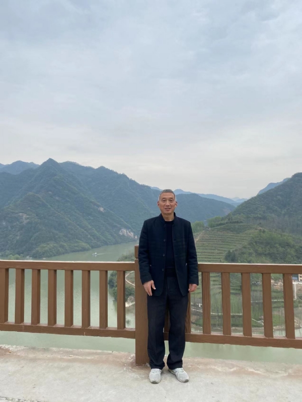 雪芳的第一张照片--保定相亲服务中心