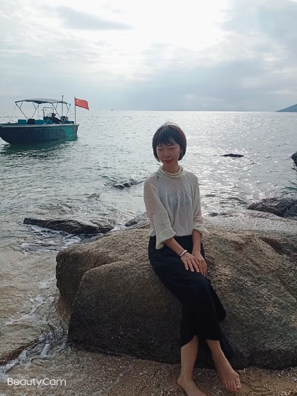 悠悠南山下的第二张照片--保定相亲服务中心