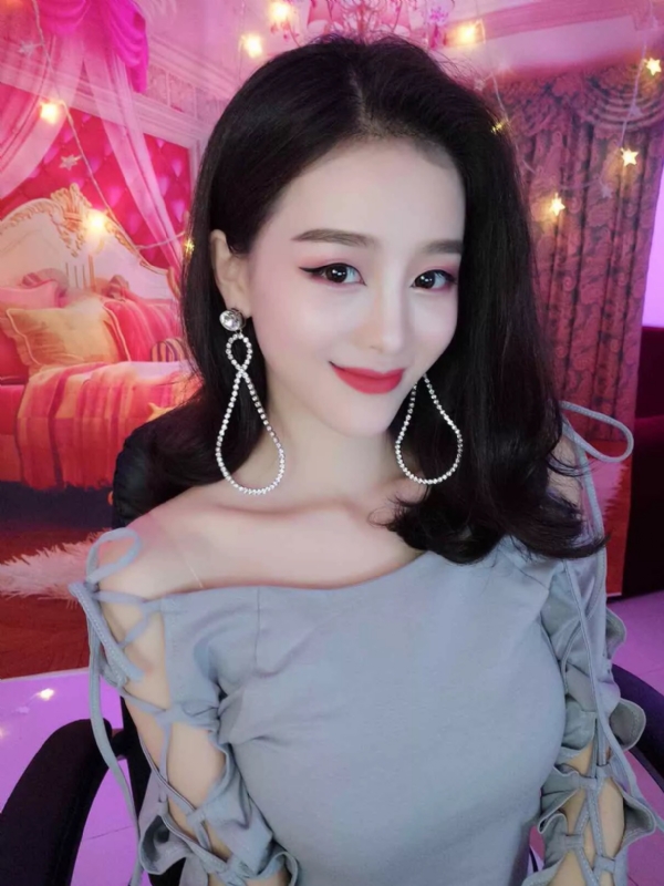 Cici的第三张照片--保定相亲服务中心