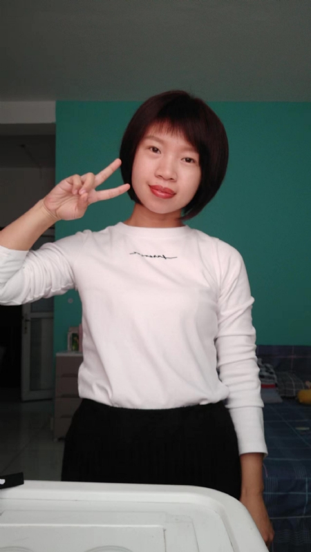 向日葵的第一张照片--保定相亲服务中心