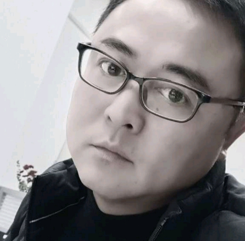 小石头的第一张照片--保定相亲服务中心