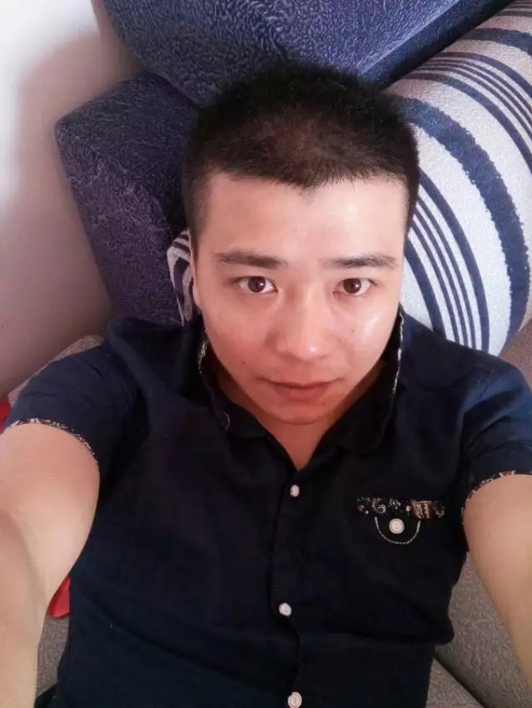 漫步的面包的第一张照片--保定相亲服务中心