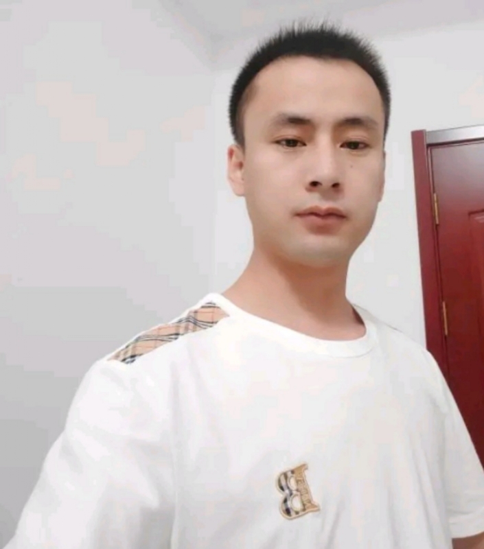 海阔天空的第一张照片--保定相亲服务中心