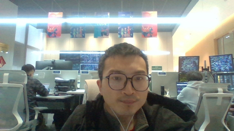 飞翔的蜻蜓的第一张照片--保定相亲服务中心