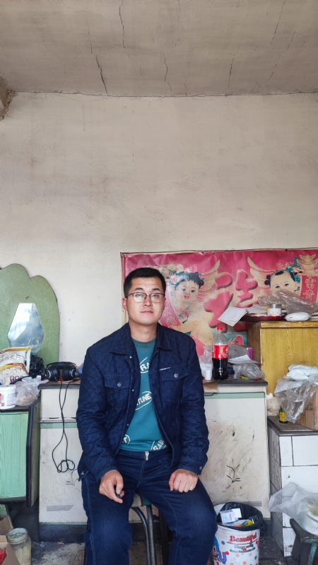 单身小王的第一张照片--保定相亲服务中心