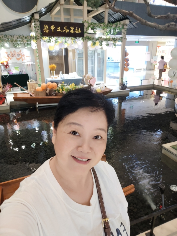 丁姐爱生活的第三张照片--保定相亲服务中心