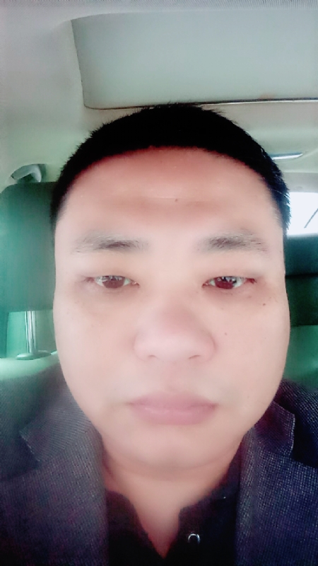 向日葵的第一张照片--保定相亲服务中心