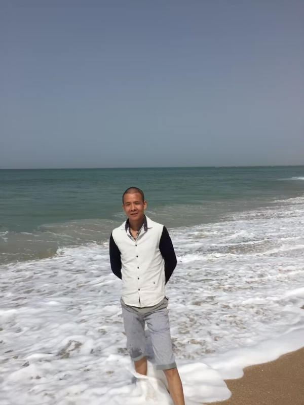 飞雪飘零的第二张照片--保定相亲服务中心