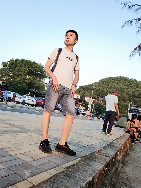 俊皓的第一张照片--保定相亲服务中心