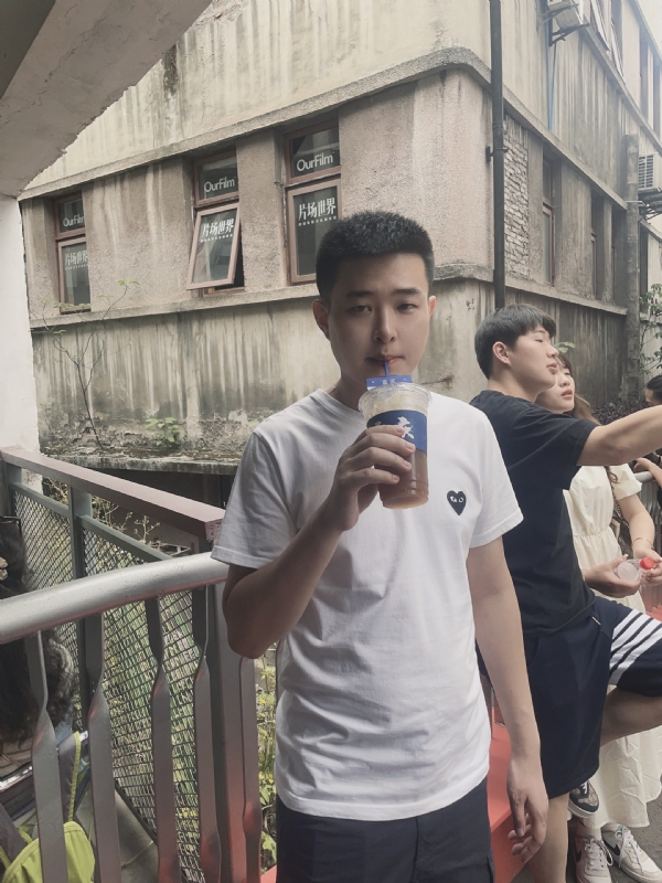 尚龙的第二张照片--保定相亲服务中心