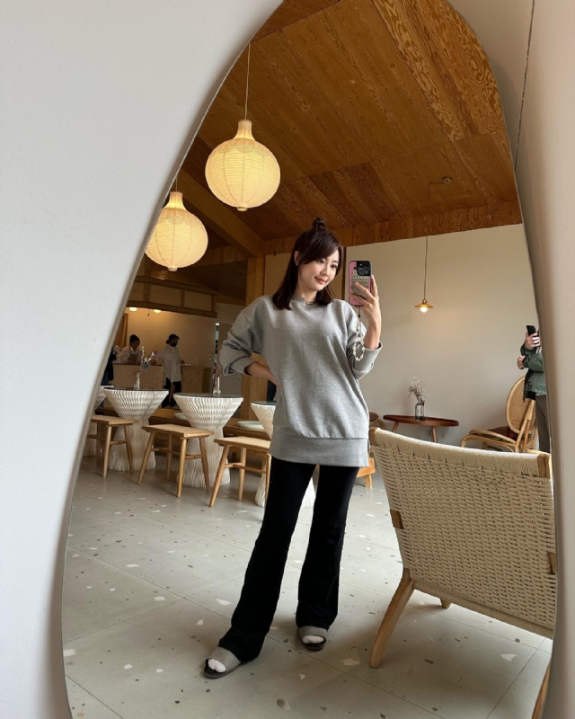 蓝色天空的第二张照片--保定相亲服务中心