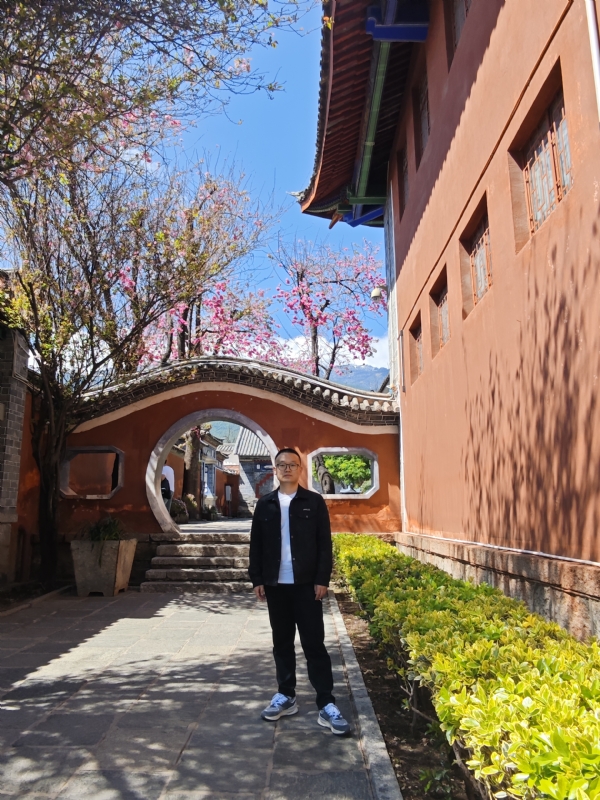 简单的第一张照片--保定相亲服务中心