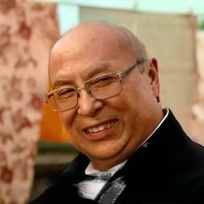 牵着猪儿看秀儿的第一张照片--保定相亲服务中心