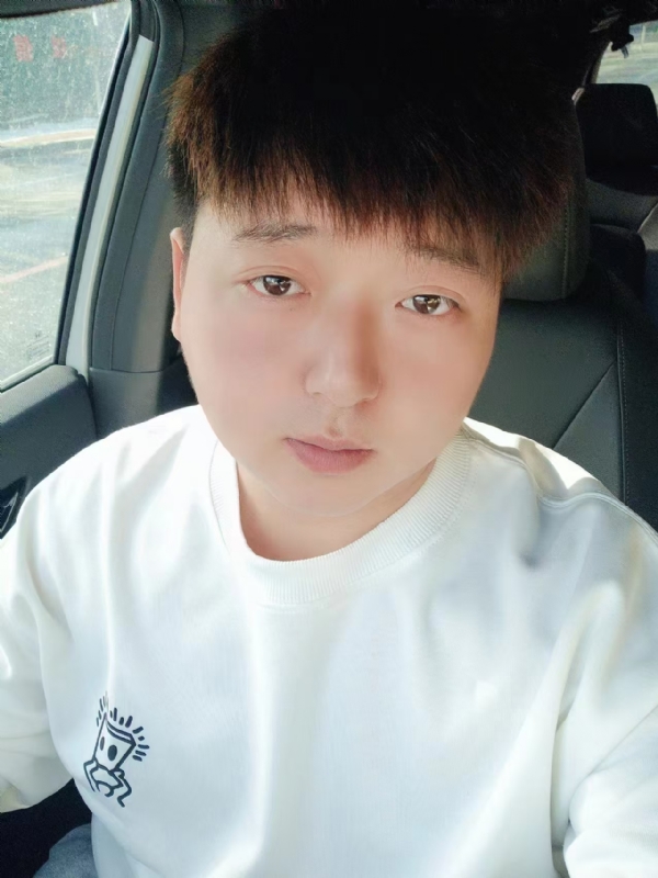 可乐加冰的第一张照片--保定相亲服务中心