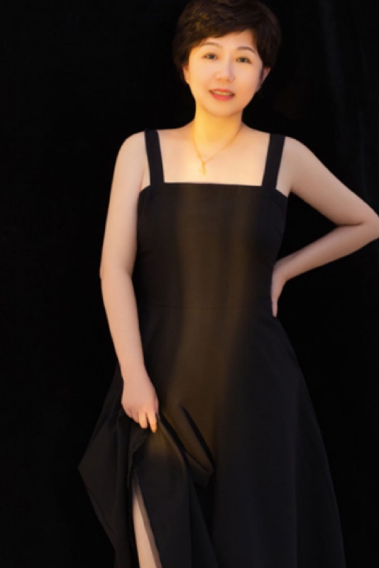 阿娜的第一张照片--保定相亲服务中心