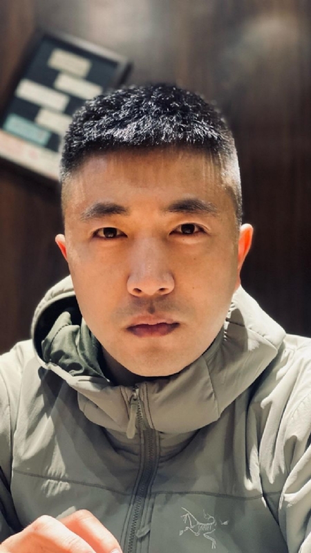 山中何缘的第一张照片--保定相亲服务中心