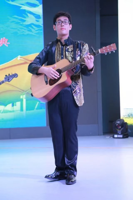 一叶知秋ZG的第一张照片--保定相亲服务中心